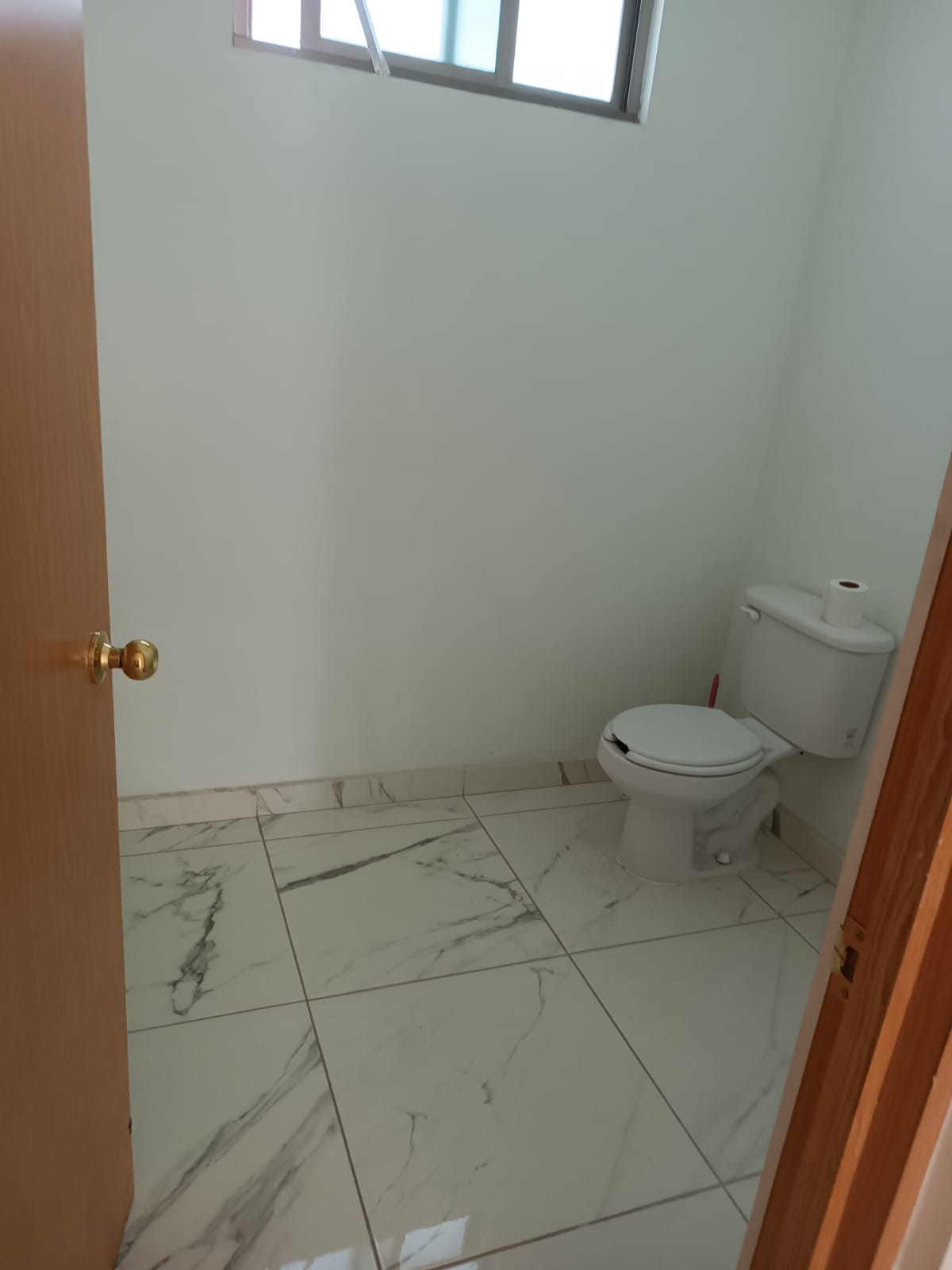 080JCTOR SE RENTA OFICINA AL SUR PONIENTE DE LA CIUDAD 080JCTOR SE RENTA OFICINA AL SUR PONIENTE DE LA CIUDAD