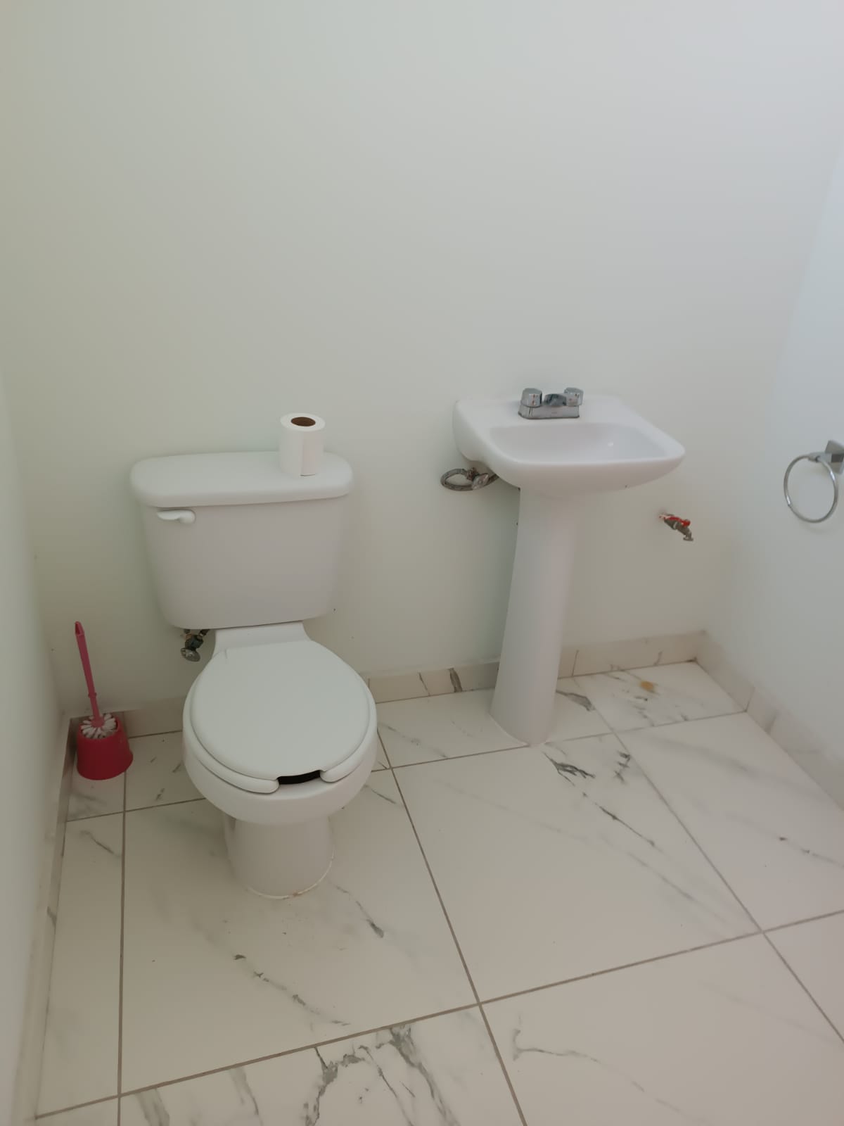 080JCTOR SE RENTA OFICINA AL SUR PONIENTE DE LA CIUDAD 080JCTOR SE RENTA OFICINA AL SUR PONIENTE DE LA CIUDAD