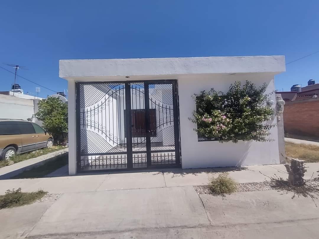 378JCTCVA CASA EN VENTA AL NORTE, EN ARBOLEDAS DE PASO BLANCO AGUASCALIENTES.