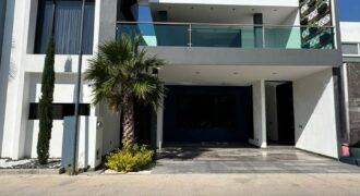 510JCTCVD ESPECTACULAR RESIDENCIA EN VENTA CON MAGNÍFICOS ACABADOS EN DELLATERRA AL NORTE DE AGUASCALIENTES.