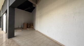 549JCTLRS LOCAL EN RENTA EN PLAZA ALTREA EN SAN CAYETANO, AGUASCALIENTES.