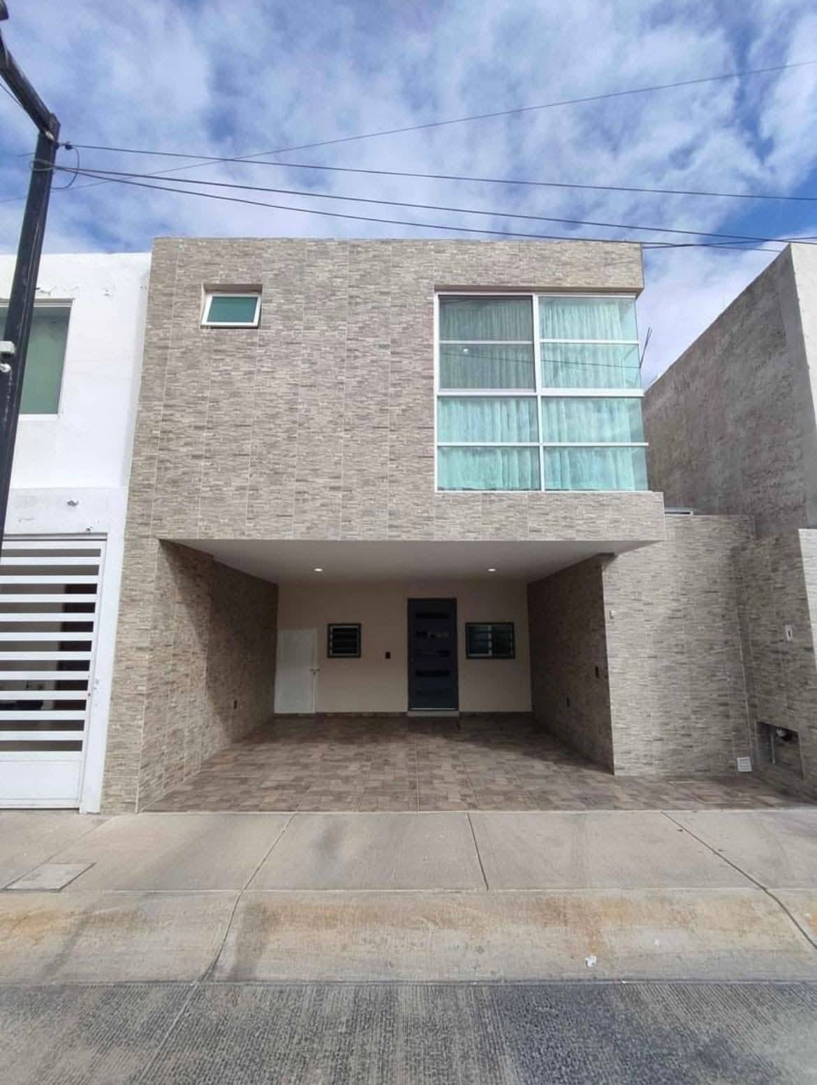 658JCTCVS CASA EN VENTA CON HABITACIÓN EN PLANTA BAJA EN SAN JOSÉ DEL ARENAL, A UNAS CUADRAS DE AV UNIVERSIDAD.