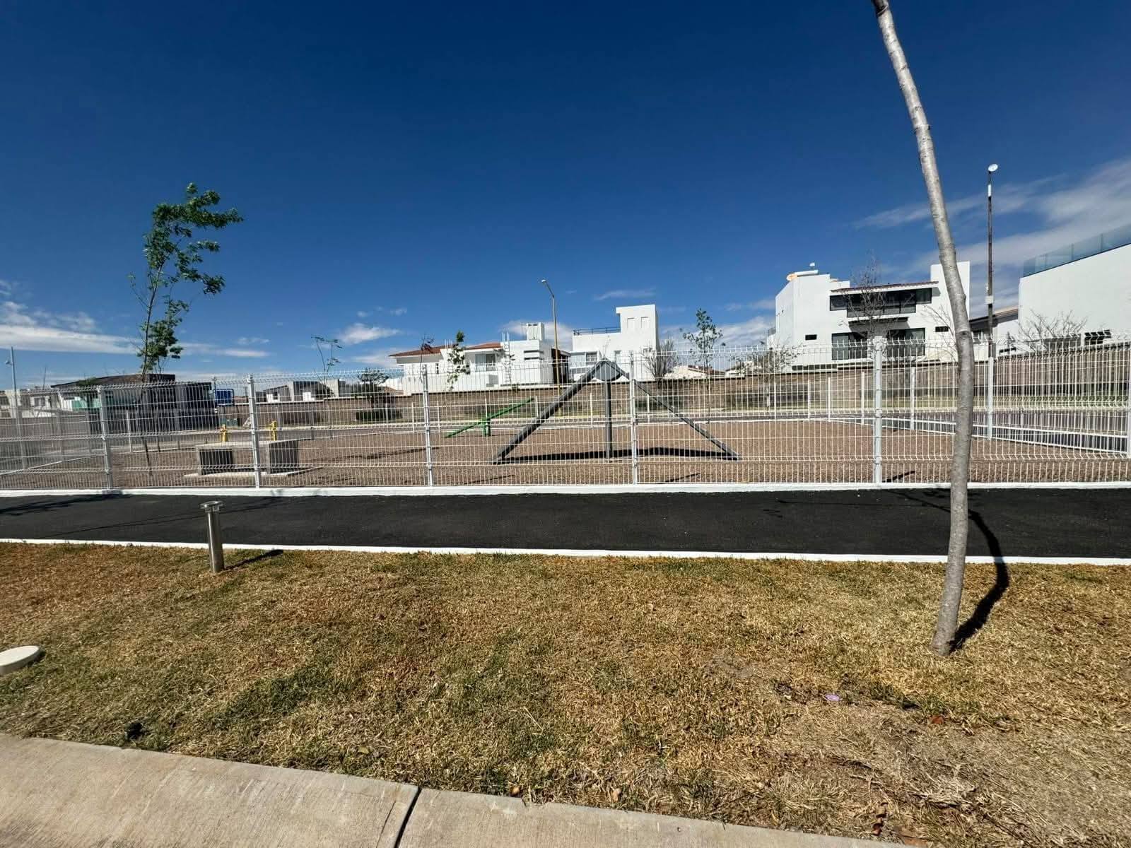 693JCTTVP TERRENOS EN VENTA EN LAS PLAZAS RESIDENCIAL, AGUASCALIENTES.