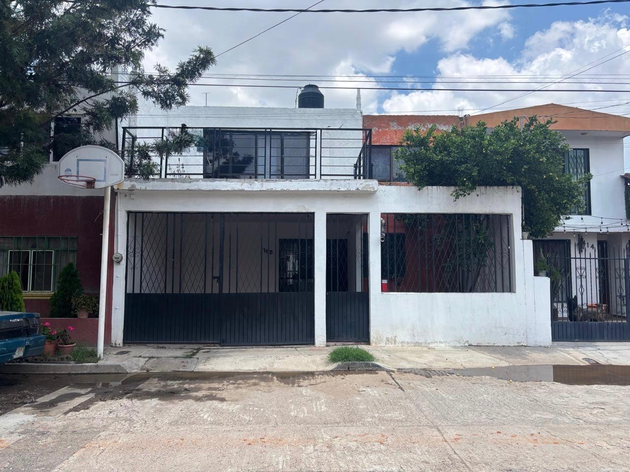 675JCTCVA CASA EN VENTA CON DOS HABITACIÓN EN PLANTA BAJA EN LOS ARCOS, A UNAS CUADRAS DE LA ACUATICA NELSON VARGAS.