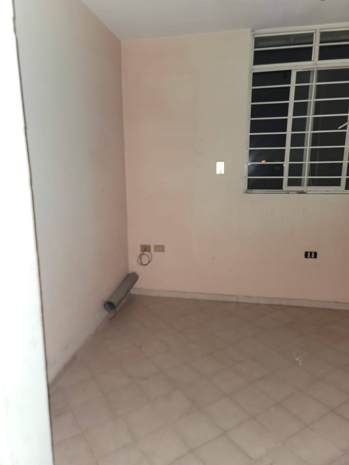 462JCTCVM CASA EN VENTA A PRECIO DE TERRENO EN CALLE MONTE EVEREST EN AGUASCALIENTES.