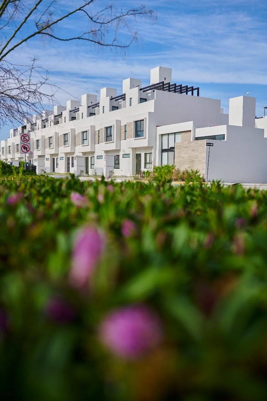 519JCTCVT NUEVO CONCEPTO AL SUR DE LA CIUDAD, CONOCE EL MODELO VERONA AMPLIADA CON AMPLIOS ESPACIOS Y DISFRUTA DE SU COMODIDAD EN RESIDENCIAL TOSCANA. 519JCTCVT NUEVO CONCEPTO AL SUR DE LA CIUDAD, CONOCE EL MODELO VERONA AMPLIADA CON AMPLIOS ESPACIOS Y DISFRUTA DE SU COMODIDAD EN RESIDENCIAL TOSCANA.