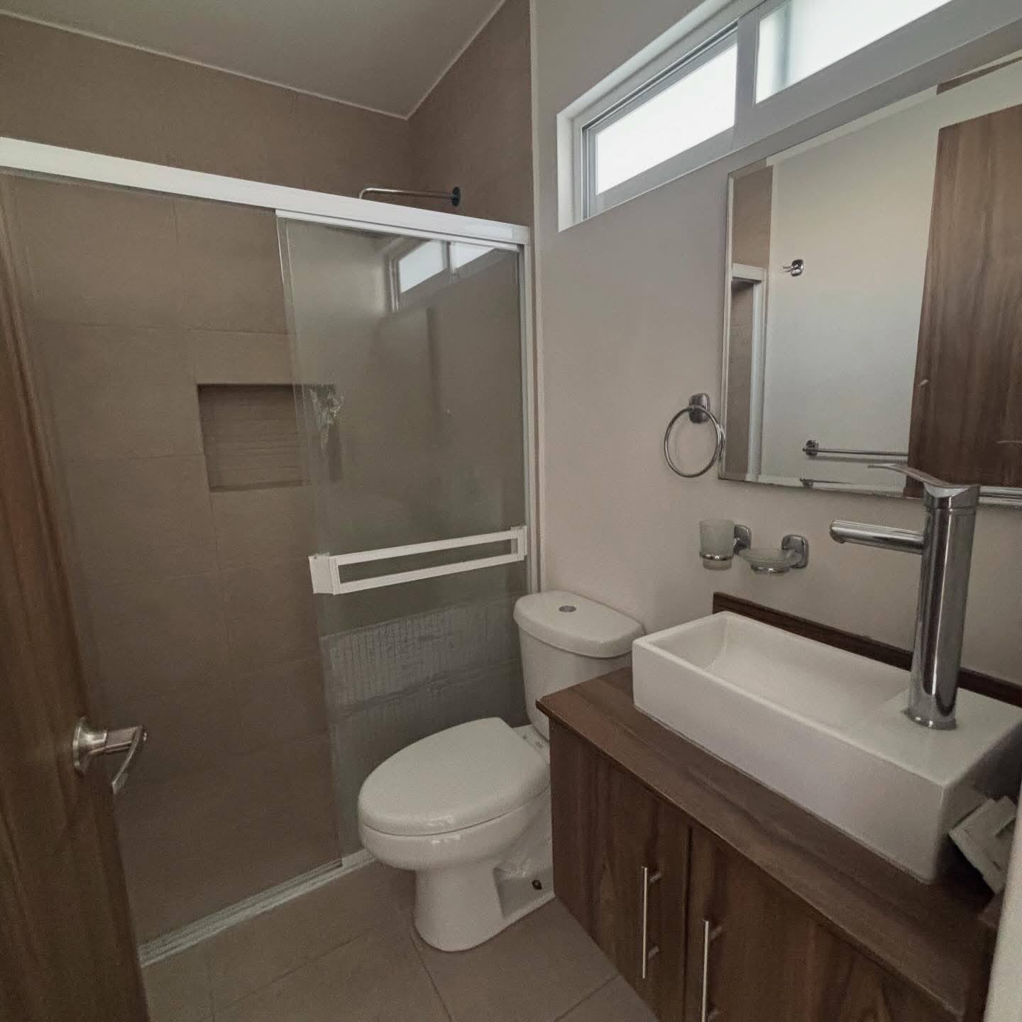 723JCTCRR CASA EN RENTA EN RANCHO SANTA MÓNICA.