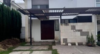 741JCTCRL CASA EN RENTA EN RESIDENCIAL LAS PLAZAS, AL NORTE DE AGUASCALIENTES.