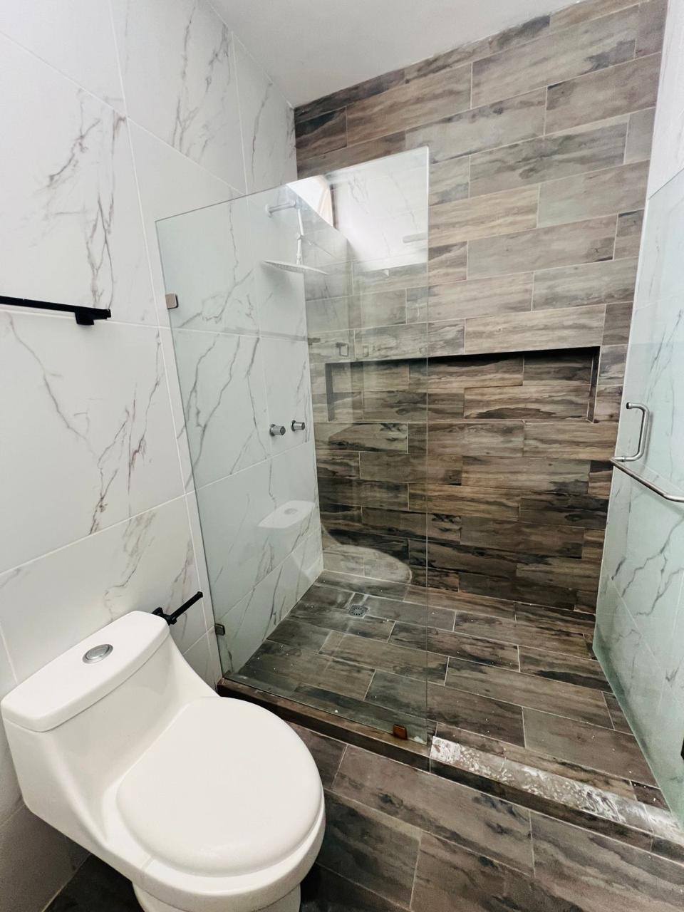 737JCTCVT HERMOSA CASA EN VENTA EN TERRANZA RESIDENCIAL, AGUASCALIENTES.