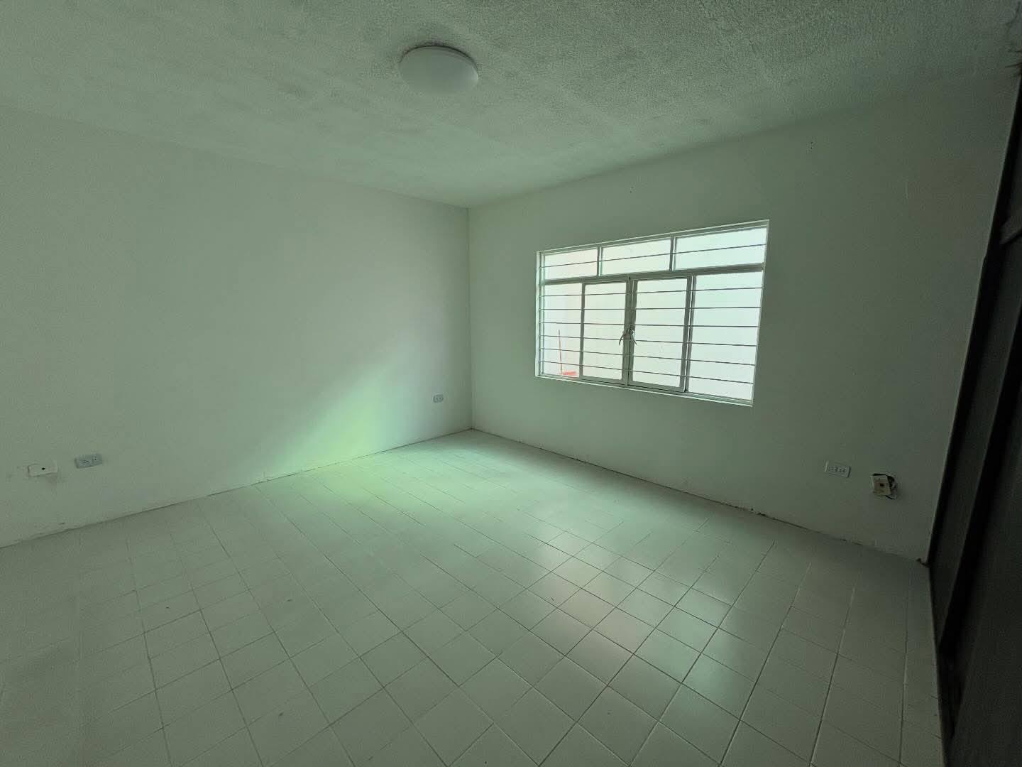 742JCTCVD HERMOSA CASA EN VENTA DE UNA PLANTA EN EL DORADO, AGUASCALIENTES.