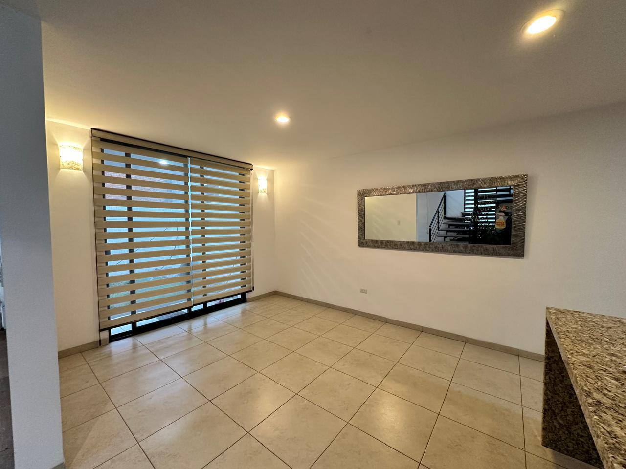 741JCTCRL CASA EN RENTA EN RESIDENCIAL LAS PLAZAS, AL NORTE DE AGUASCALIENTES.