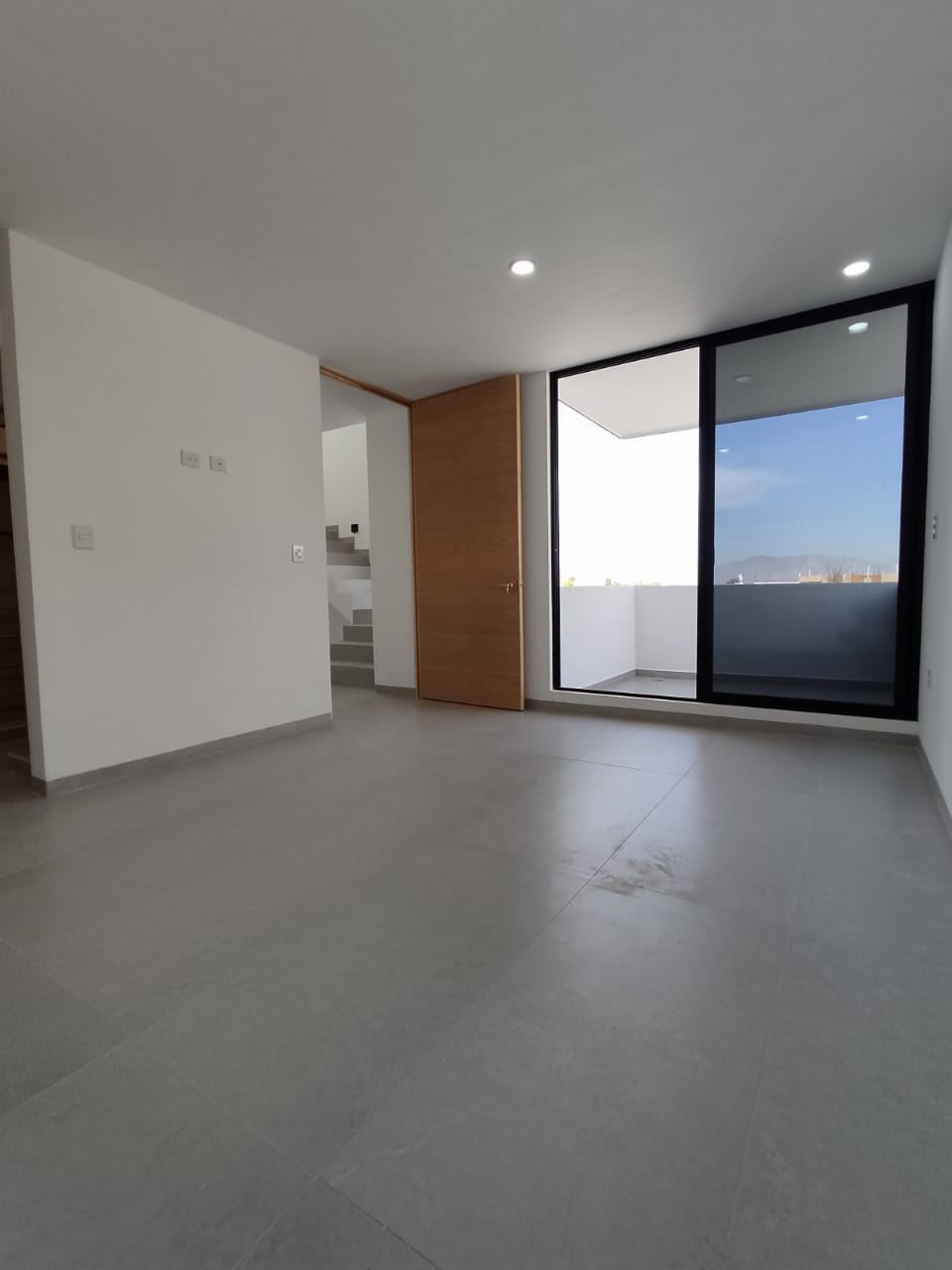 731JCTCVS LUJOSA CASA EN VENTA EN ZONA SANTA MÓNICA, AGUASCALIENTES.