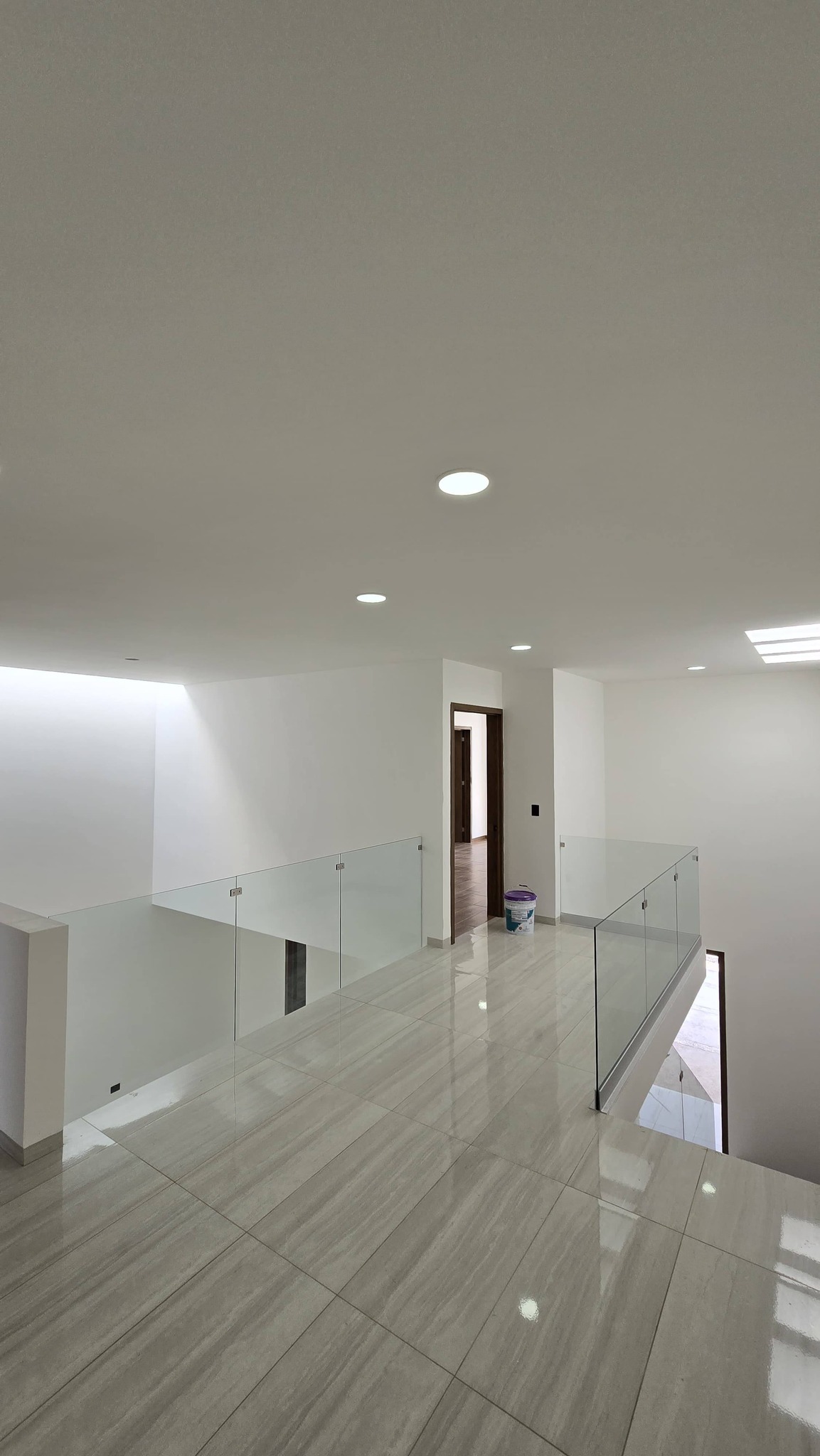 732JCTCVC VIVE CON ESTILO Y COMODIDAD EN CEIBA RESIDENCIAL CON ESTA CASA EN VENTA AL PONIENTE DE AGUASCALIENTES.