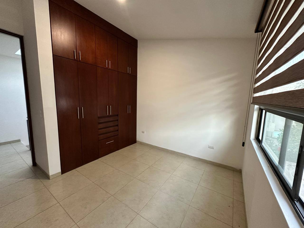 741JCTCRL CASA EN RENTA EN RESIDENCIAL LAS PLAZAS, AL NORTE DE AGUASCALIENTES.