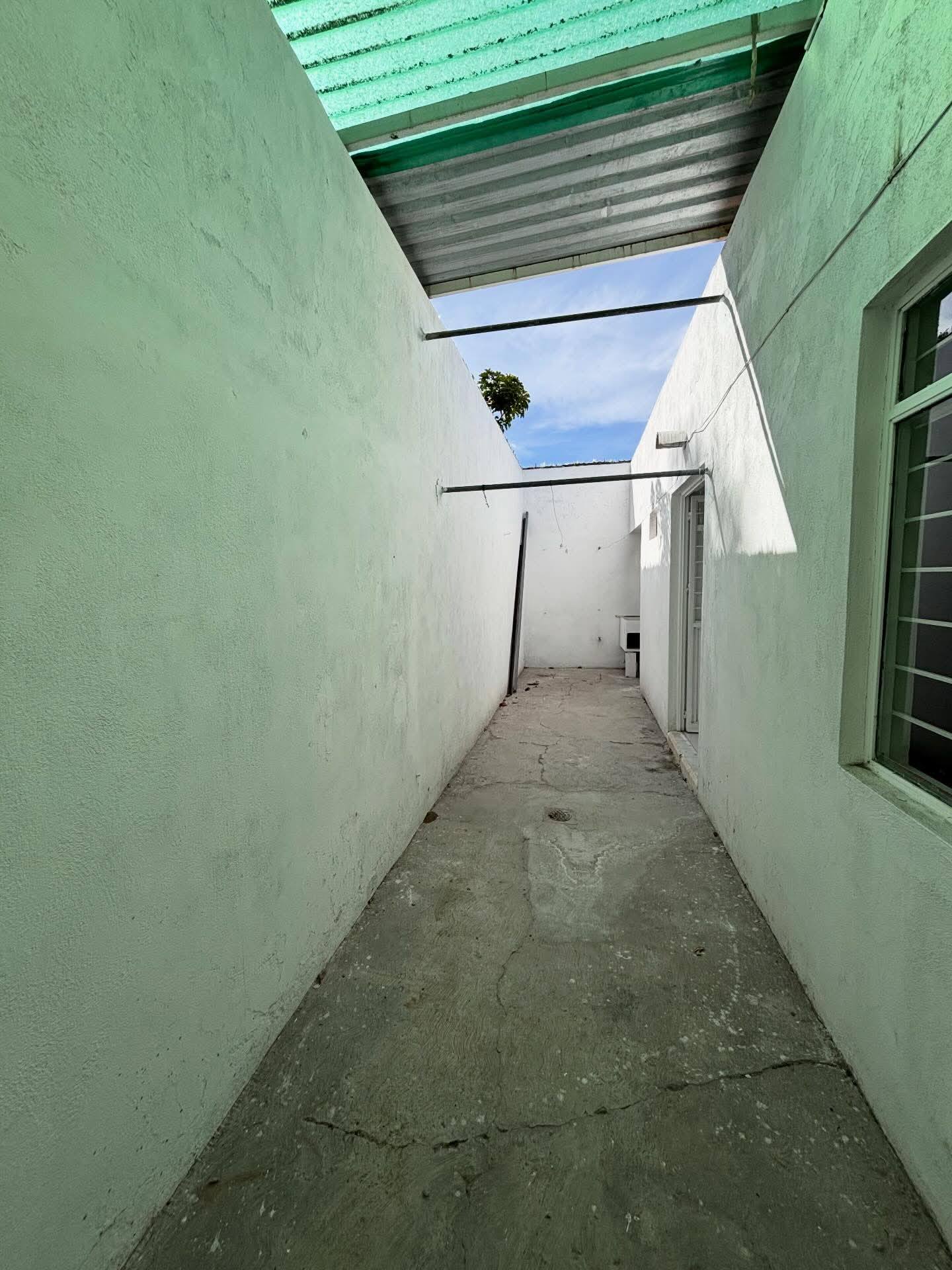 742JCTCVD HERMOSA CASA EN VENTA DE UNA PLANTA EN EL DORADO, AGUASCALIENTES.