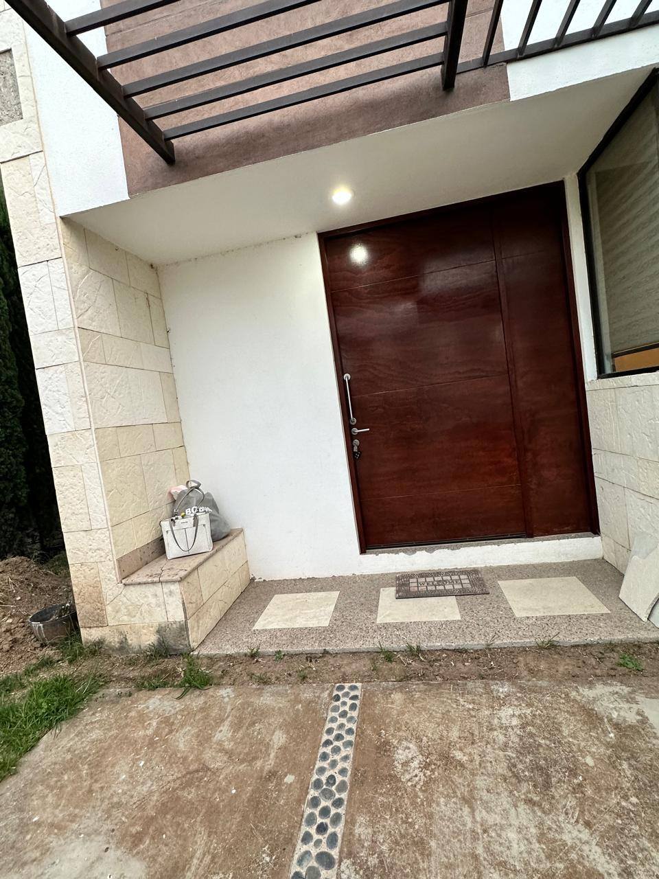 741JCTCRL CASA EN RENTA EN RESIDENCIAL LAS PLAZAS, AL NORTE DE AGUASCALIENTES.