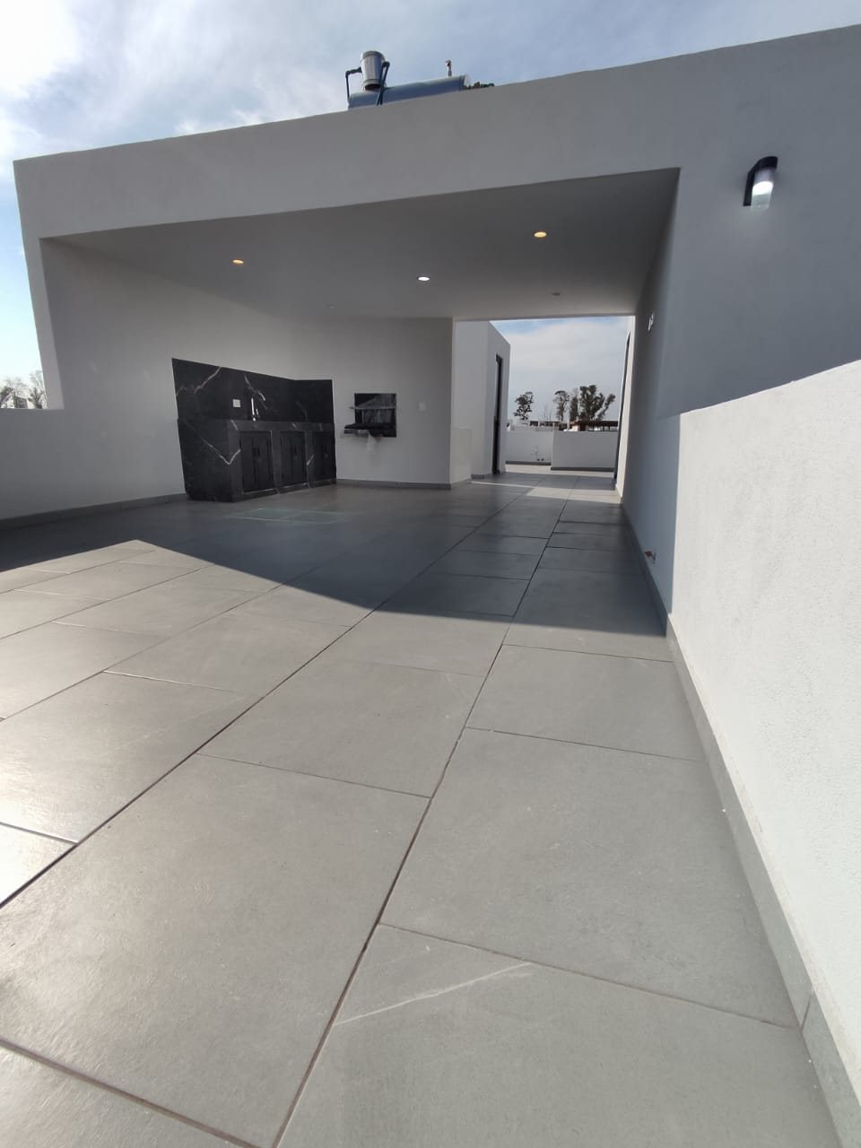 731JCTCVS LUJOSA CASA EN VENTA EN ZONA SANTA MÓNICA, AGUASCALIENTES.