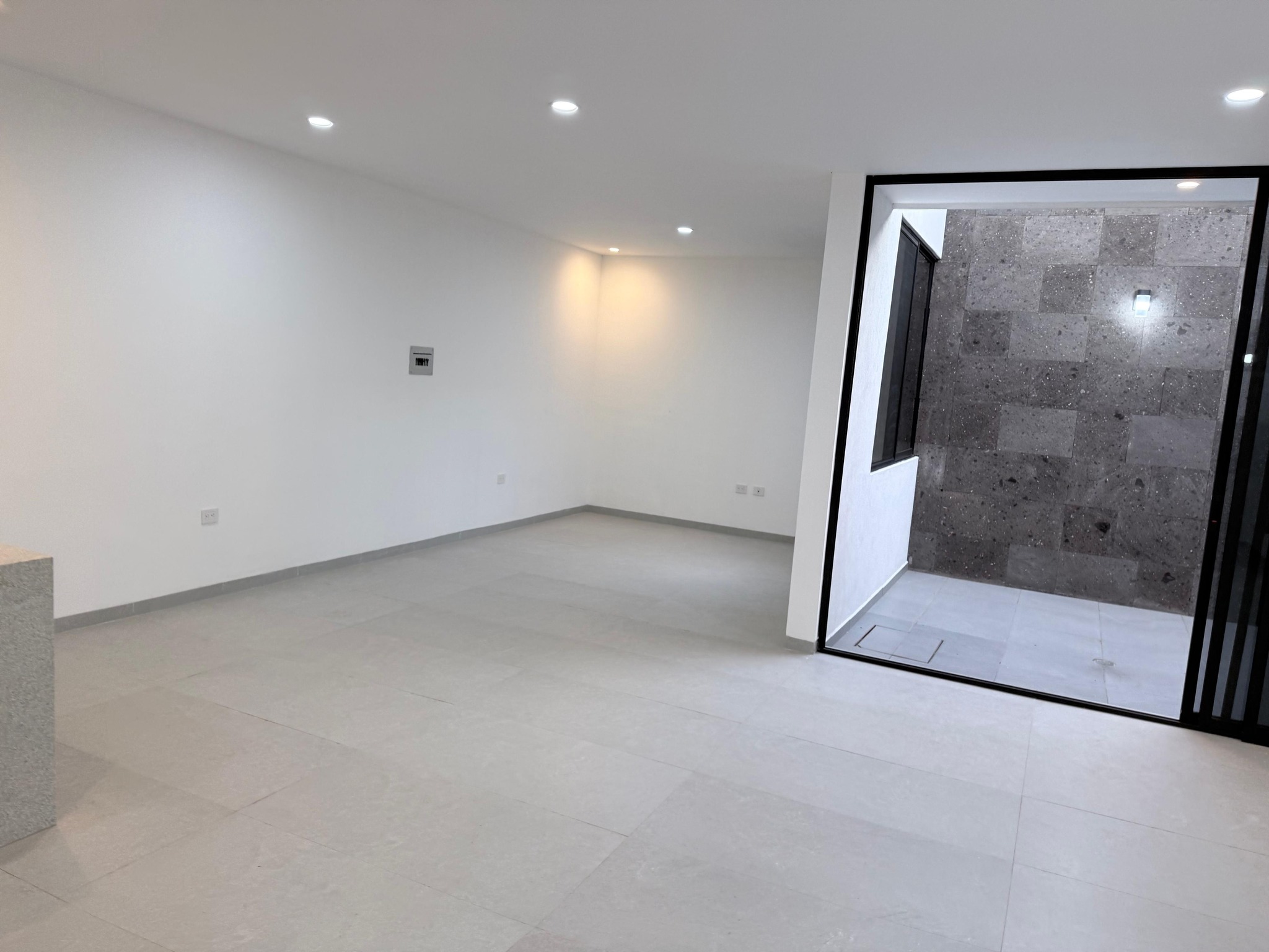 731JCTCVS LUJOSA CASA EN VENTA EN ZONA SANTA MÓNICA, AGUASCALIENTES.