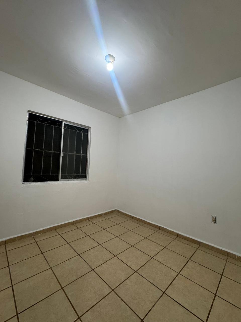 704JCTCVV CASA EN VENTA EN VILLAS DE NUESTRA SEÑORA DE LA ASUNCION, SECTOR ESTACIÓN, AGUASCALIENTES.