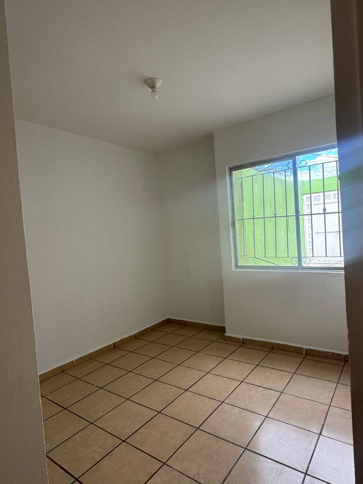 704JCTCVV CASA EN VENTA EN VILLAS DE NUESTRA SEÑORA DE LA ASUNCION, SECTOR ESTACIÓN, AGUASCALIENTES.