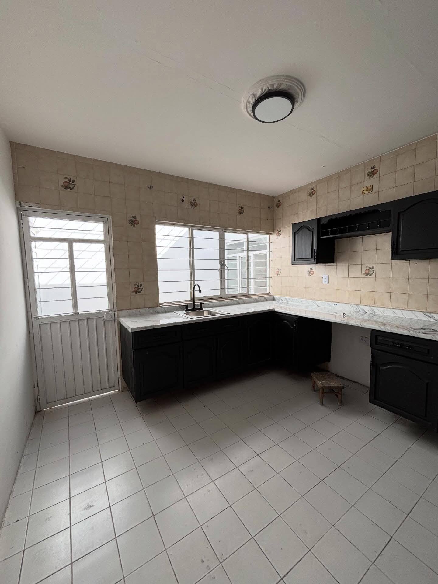 742JCTCVD HERMOSA CASA EN VENTA DE UNA PLANTA EN EL DORADO, AGUASCALIENTES.