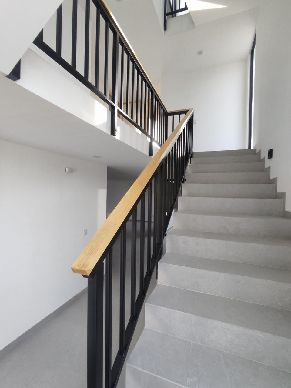 731JCTCVS LUJOSA CASA EN VENTA EN ZONA SANTA MÓNICA, AGUASCALIENTES.