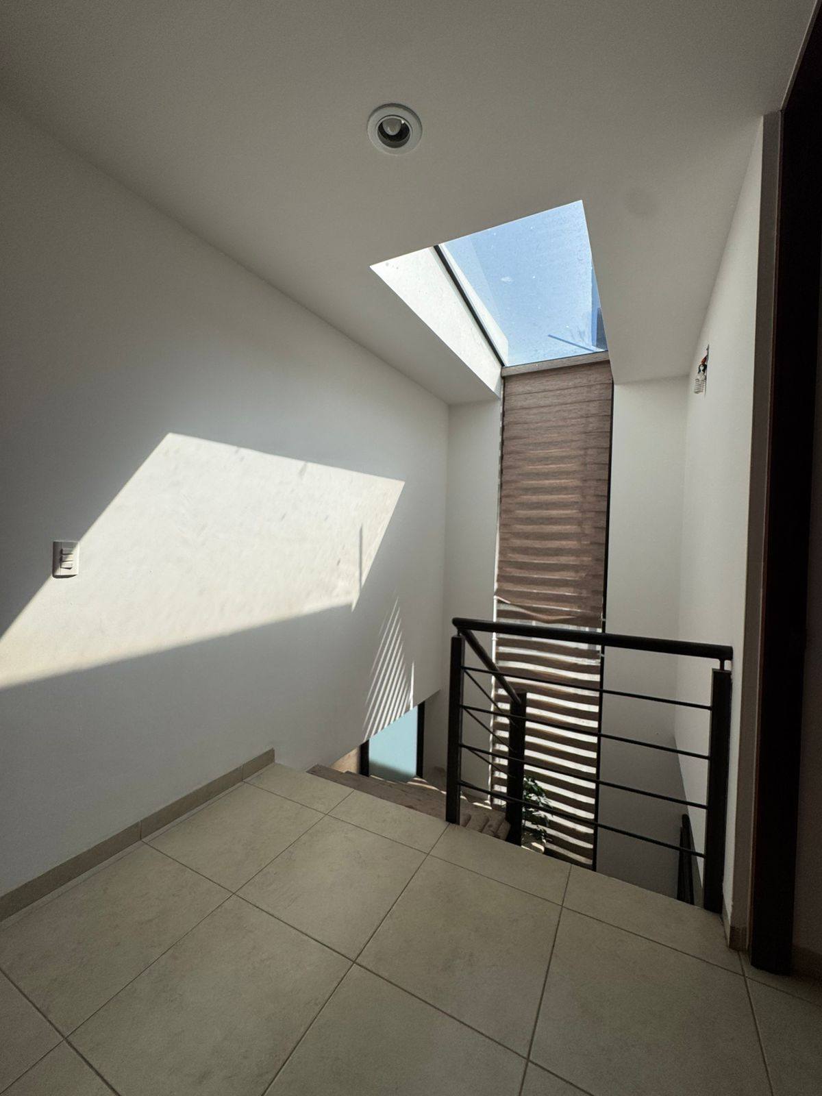 741JCTCRL CASA EN RENTA EN RESIDENCIAL LAS PLAZAS, AL NORTE DE AGUASCALIENTES.