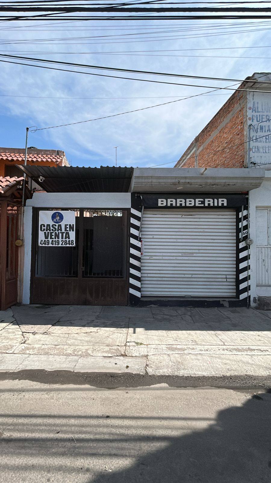 758JCTCVC CASA EN VENTA UBICADA SOBRE AVENIDA CONSTITUCIÓN, AGUASCALIENTES.