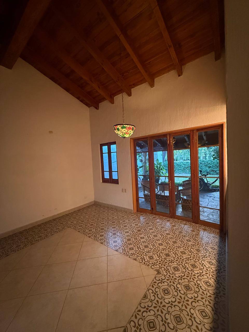 765JCTCRP CASA EN RENTA SEMI AMUEBLADA EN PULGAS PANDAS SUR.