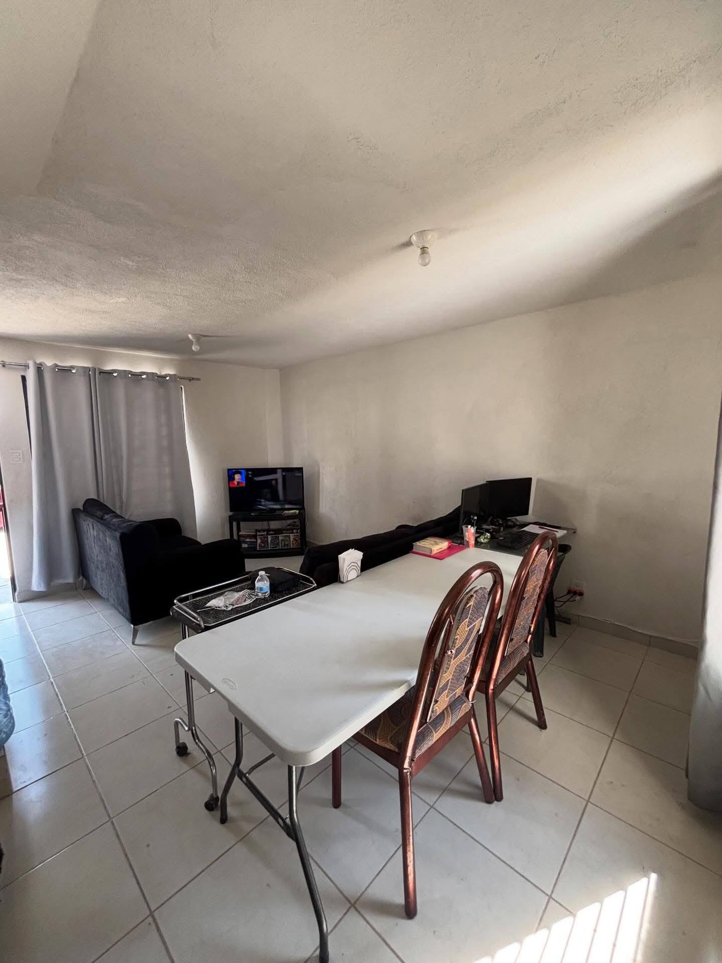 755JCTCVS CASA EN VENTA EN SAN GERARDO RESIDENCIAL, AL SUR DE AGUASCALIENTES.