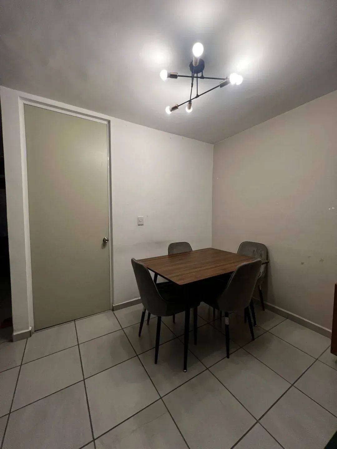 756JCTCRC CASA AMUEBLADA EN RENTA EN COLINAS DE SAN PATRICIO, AGUASCALIENTES.