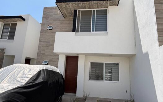 773 Casa en venta en Zona Alcázar, Aguascalientes