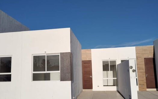 385 Casa en venta en Zarzales Residencial, Jesús María Aguascalientes.