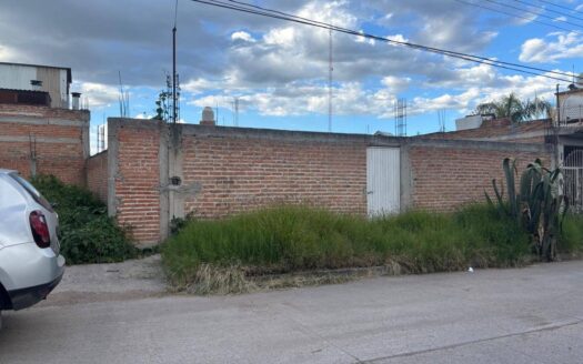 696 Terreno en venta en Fraccionamiento la soledad, de Aguascalientes.