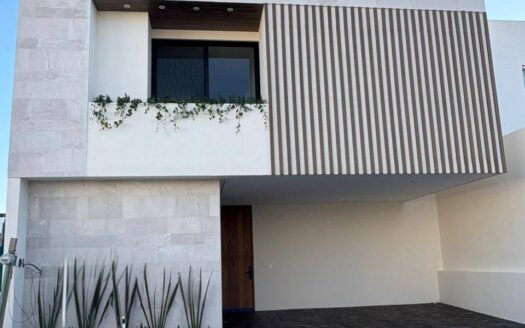 715 Casa en venta en ST Ángelo Residencial, Aguascalientes.