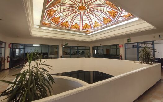 205 Edificio Galerías en renta, Aguascalient