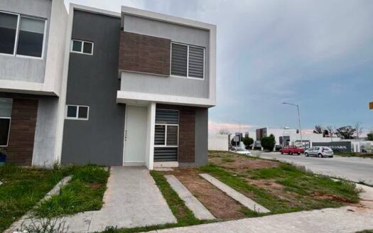 CASA EN MANGATA