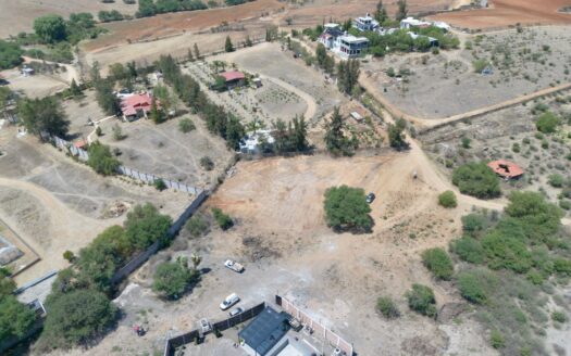852 TERRENO EN VENTA EN LA TOMATINA