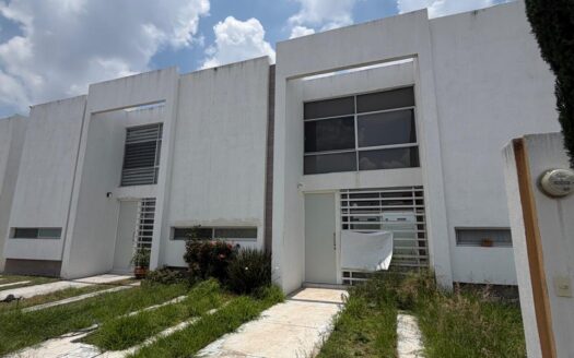 CASA EN RENTA EN BARLOVENTO