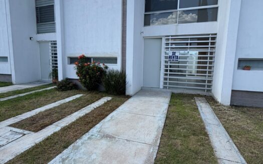 CASA EN RENTA EN BARLOVENTO