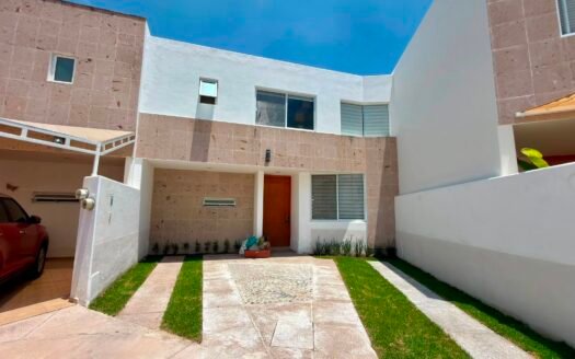 CASA EN VENTA EN RESIDENCIAL VISTA PONIENTE