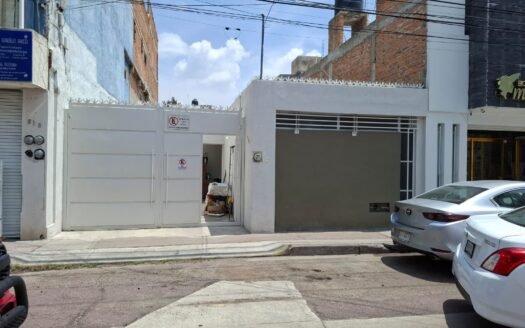 TERRENO CON DEPARTAMENTO EN VENTA ENTRE BARRIO SAN MARCOS Y BARRIO GUADALUPE