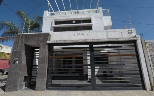 CASA EN VENTA EN CASA BLANCA